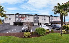 Clackamas Inn And Suites